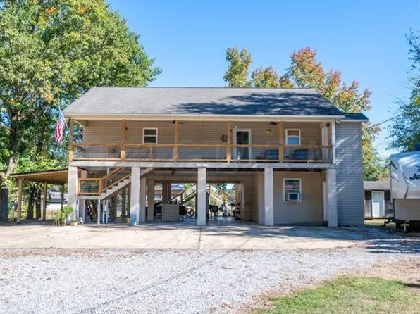 191 Riverchase Dr, West Point, MS 39773