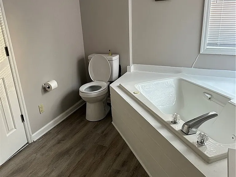 1001 Brookhollow Dr #1 — Photo 11