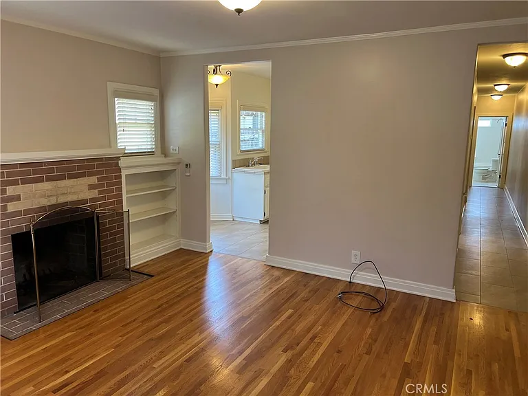 136 Poinsettia Ave — Photo 4