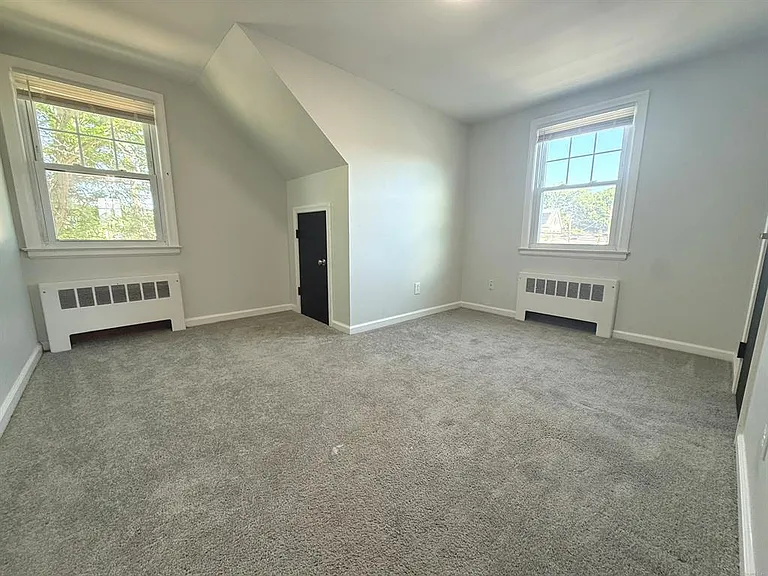 95 Burke St #2 — Photo 7