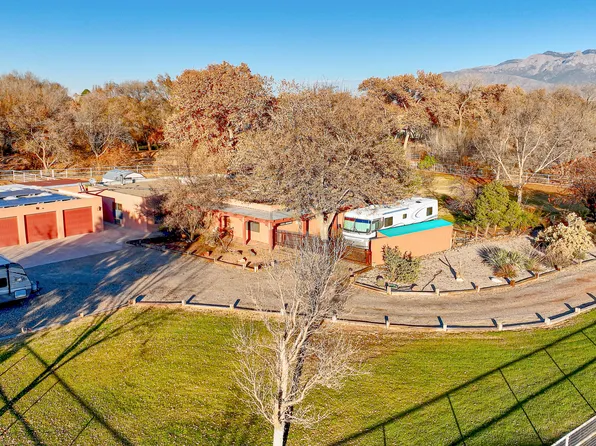 8523 Rio Grande Blvd NW, Los Ranchos De Albuquerque, NM 87114