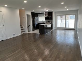 73 Froehlich Farm Rd, Hicksville, NY 11801