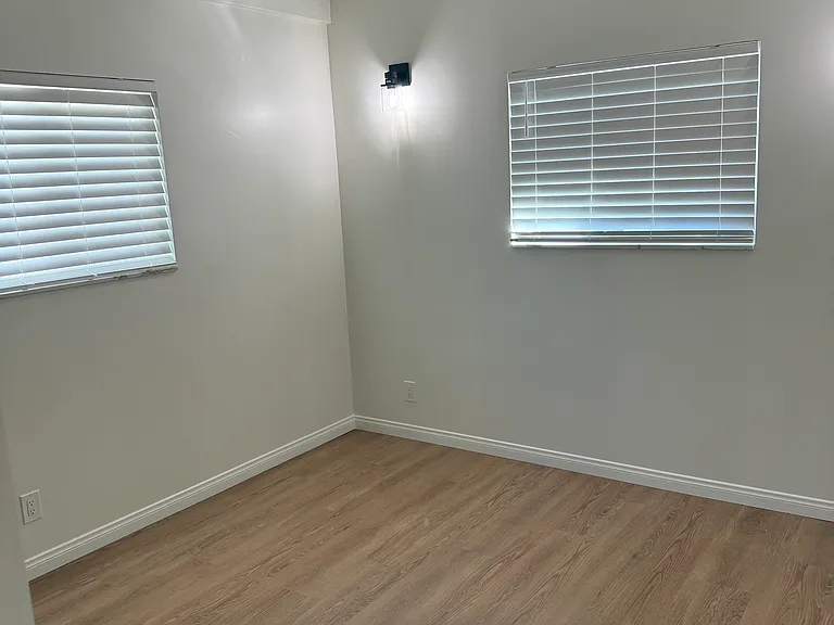 1835 N Vulcan Ave #4 — Photo 5