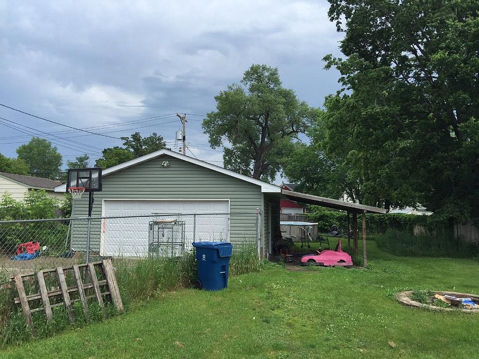 2nd image of 2114 Branch Ave