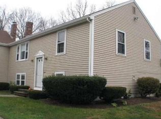 265 Cowell Rd, Wrentham, MA 02093