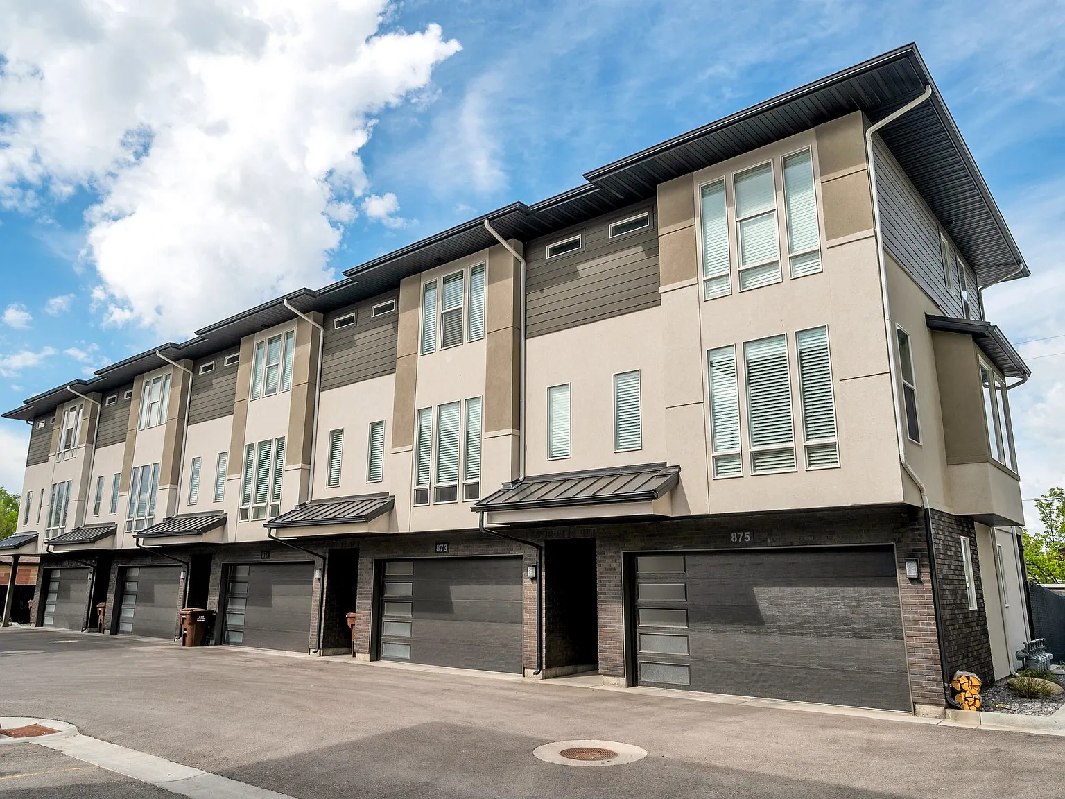 Monarch Townhomes — Photo 3