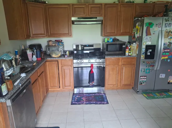 408 St Albans Road, Palmyra, ME 04965