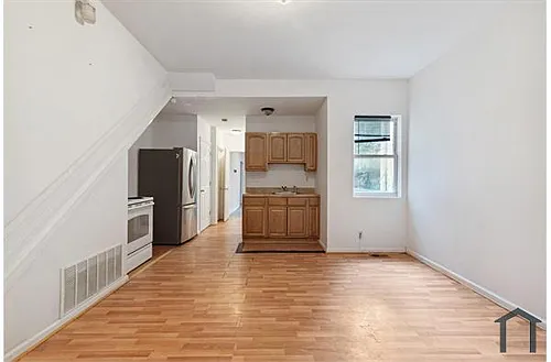 4035 Green St #1 Photo 1