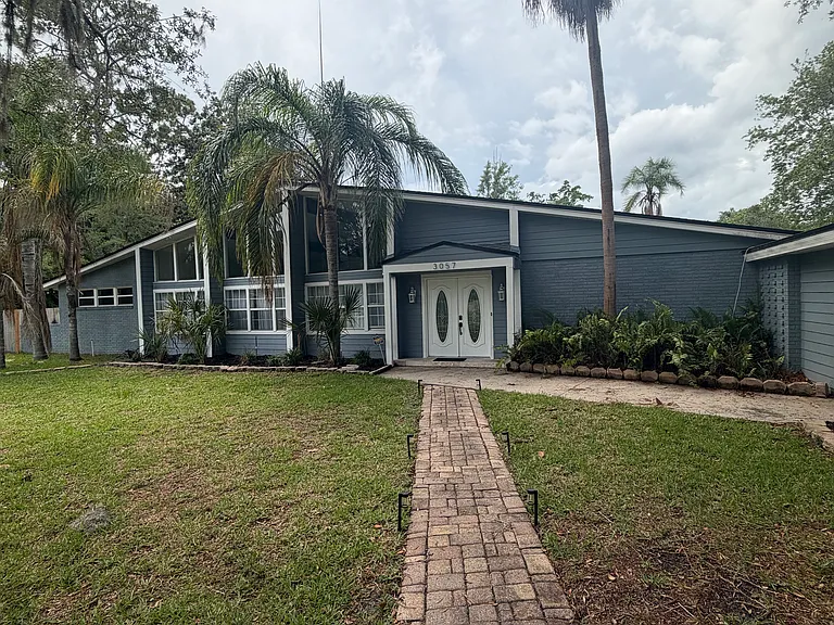 3057 Bridlewood Ln — Photo 1
