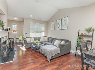 6730 Mallard Park Dr, Charlotte, NC