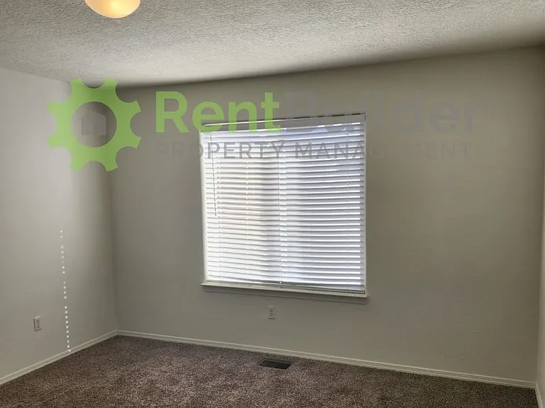 3540 Clear Creek Rd NE — Photo 21