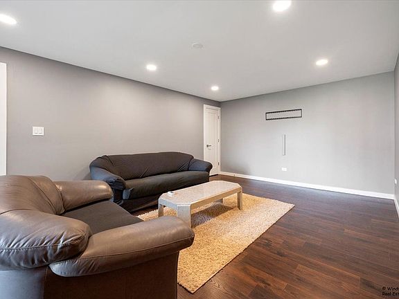 3rd image of 5345 N Delphia Ave APT 145S