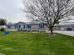 404 Washington St, Libertyville, IA 52567