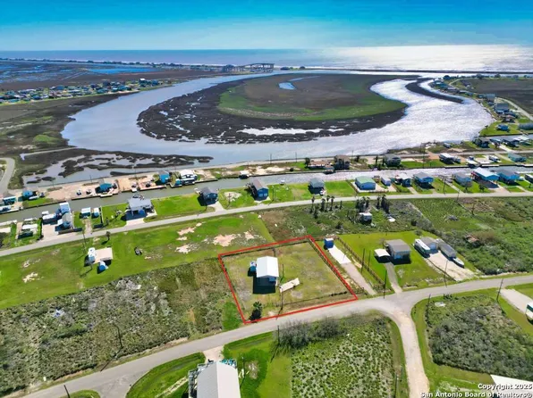 171 Flamingo St. LOT 36, Sargent, TX 77414