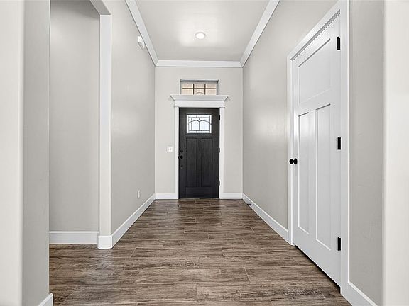 5th image of 10345 SW 49th St