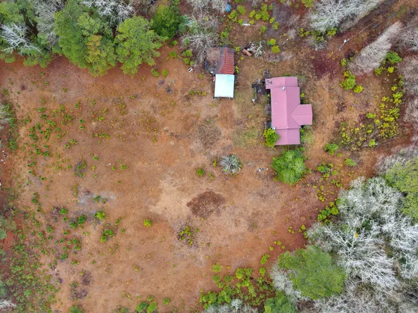 65 Old Blakes Bridge Road, Burgaw, NC 28425