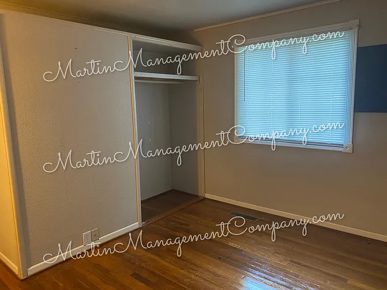 233 Rainbow Dr — Photo 10