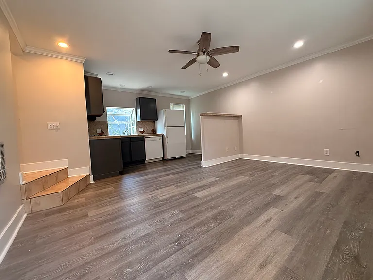 3852 Elm Ave #1/2 — Photo 4
