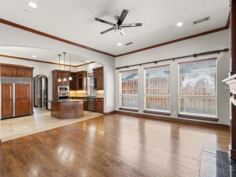 5905 Dorset Dr — Photo 10