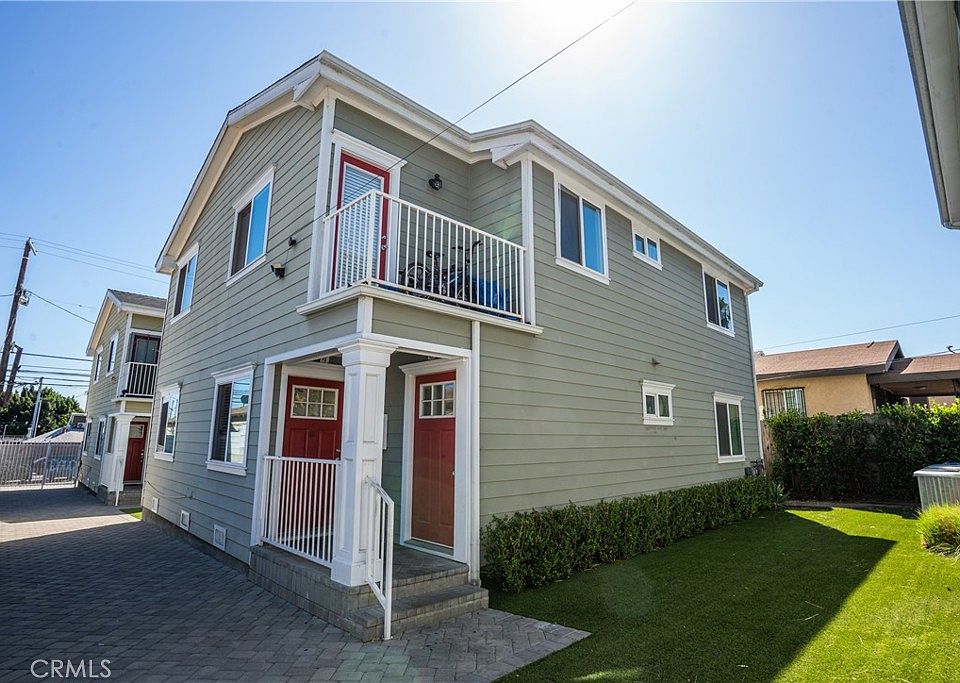 1st image of 3672 Percy St