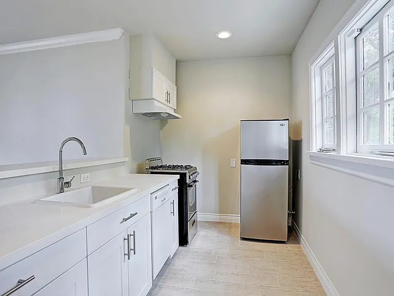 4809 Woodhead St — Photo 5