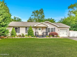 159 Normandy Ave, Bayville, NJ 08721
