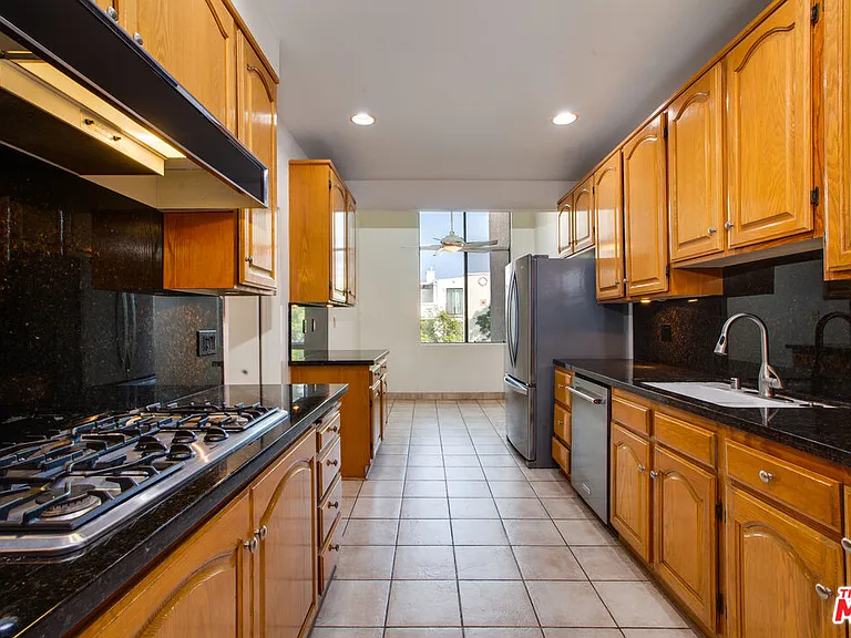 1531 Camden Ave #Penthouse 3 — Photo 8