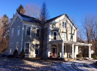 105 Brunswick Rd, Troy, NY 12180