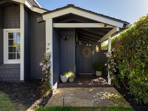 2nd image of 420 Seaview Rd