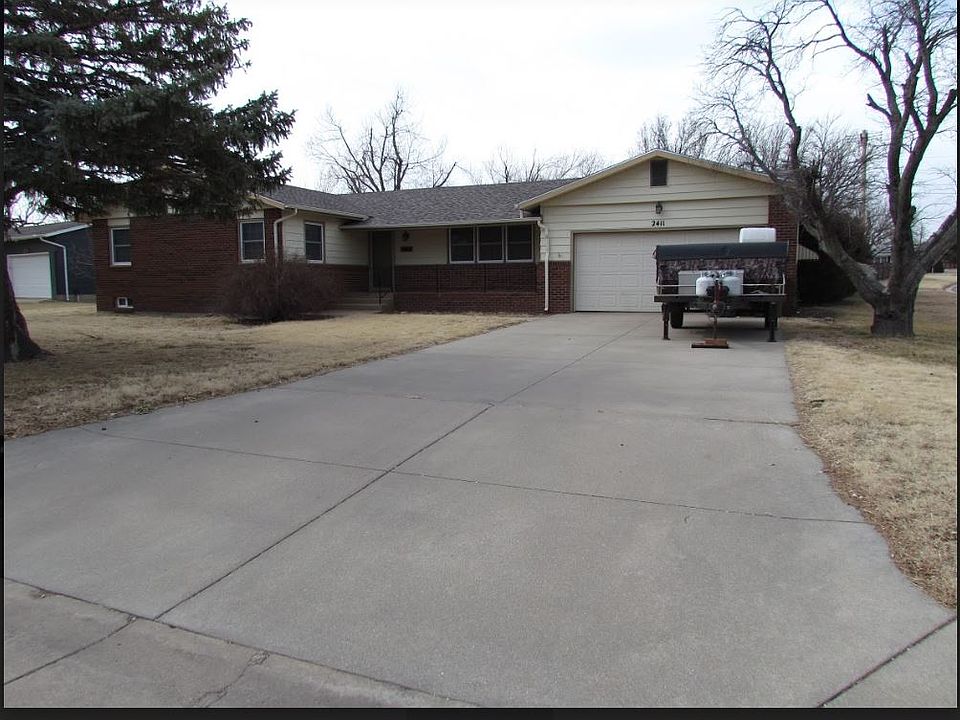 1st image of 2411 5th Ave