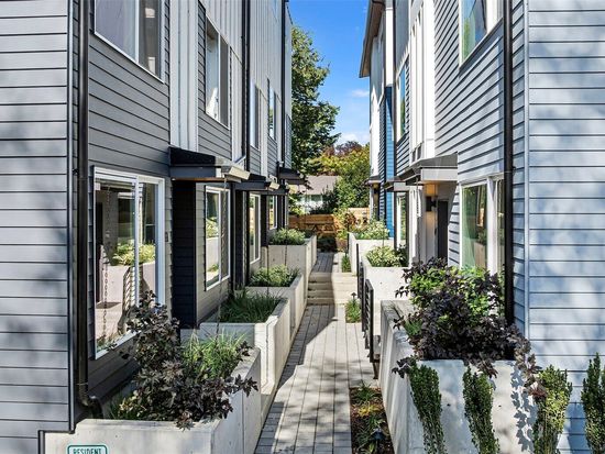 2521 29th Avenue S #B, Seattle, WA 98144