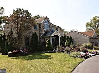 13 Zieglerville Rd, Schwenksville, PA 19473