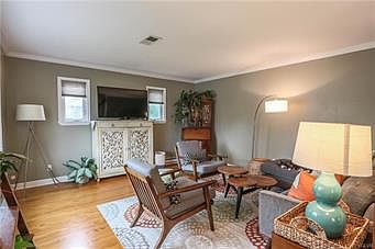 1st image of 638 Lincoln Ave