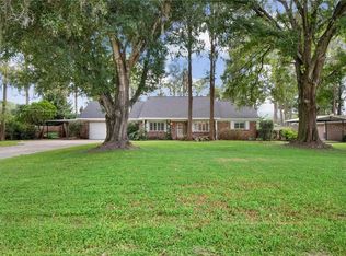 19109 Goldie Ln, Lutz, FL 33558
