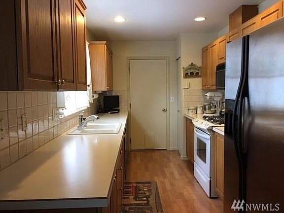5th image of 9657 Sandy Isle Ln NW