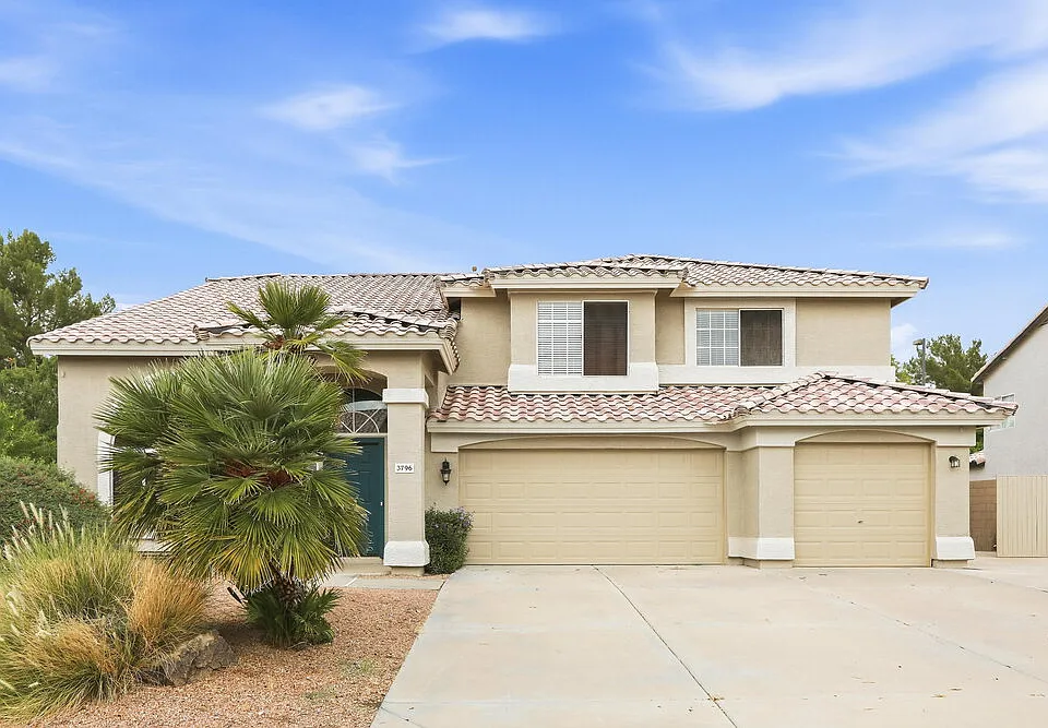 3796 E Leah Ln