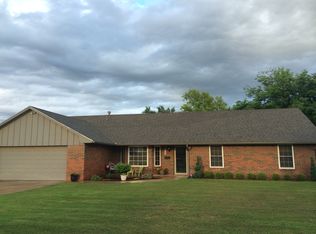 1214 Meadow Ave, Fairview, OK 73737