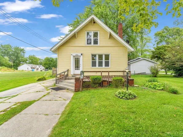 2636 10th Ave, Port Huron, MI 48060