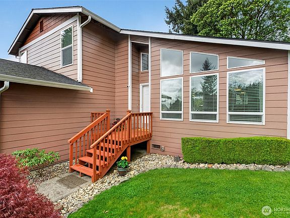 3rd image of 2528 S 354th Street