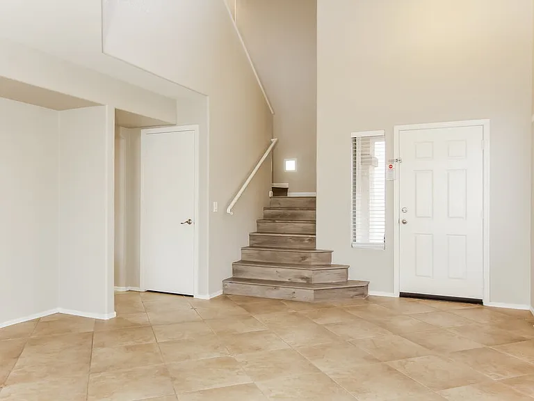 17183 N 53rd Ave — Photo 5
