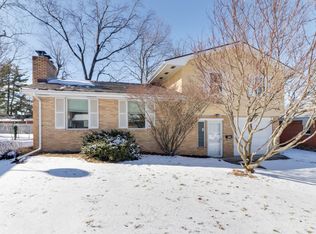 12 Foley Ave, Bloomington, IL 61701