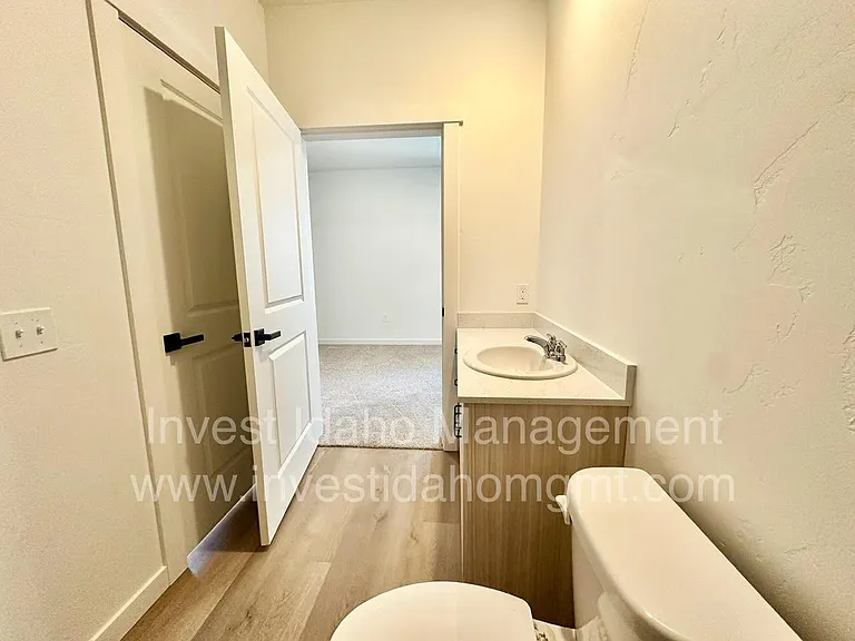1214 Southside Blvd — Photo 15