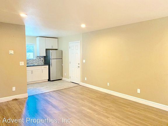 3rd image of 25021 Cypress Ave APT 1