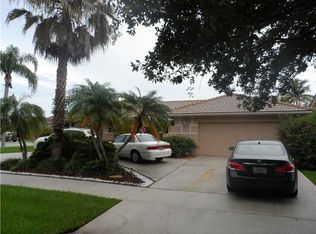 15840 Huntridge Rd, Davie, FL 33331