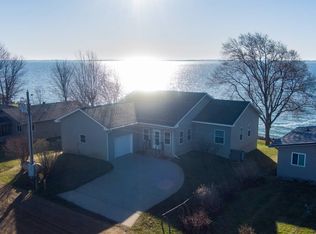 198 W Lake Dr, Arlington, SD 57212