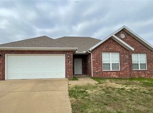 800 SW Summitchase Rd, Bentonville, AR 72712