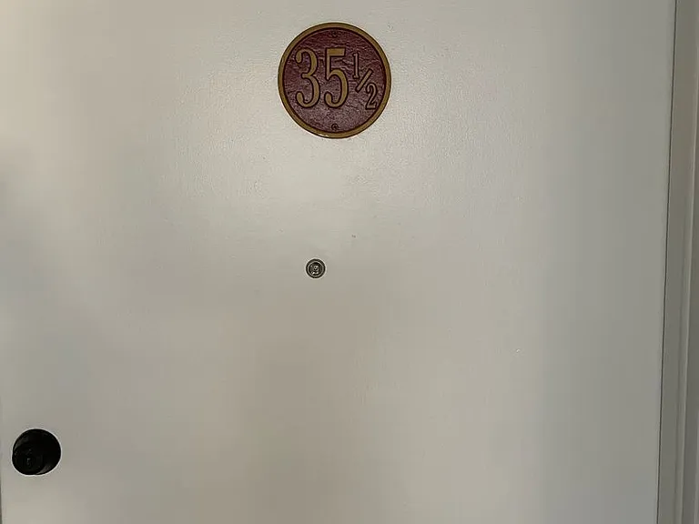 Dickens — Photo 1