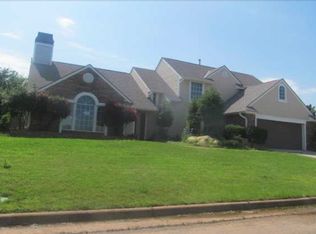 9905 Commonwealth Pl, Oklahoma City, OK 73159