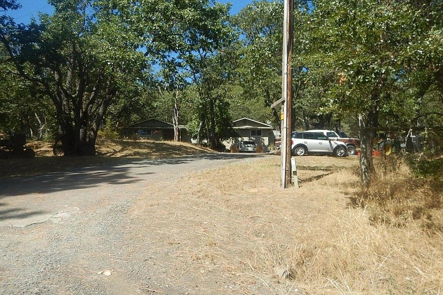 2nd image of 1708 Wagon Trail Dr