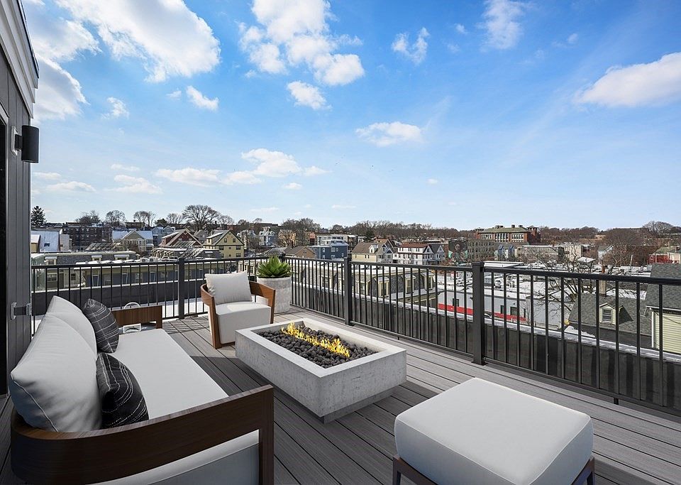 1st image of 173 Magnolia St #7